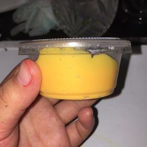 Yellow sun slime Color is yellow